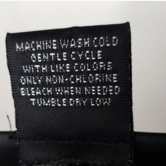 absolutely stunning black with pink roses Style & Co. blouse 2X - Picture 10 of 10